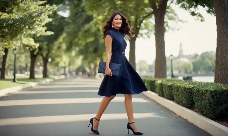 What Color Shoes And Bag Should You Wear With A Navy Dress?