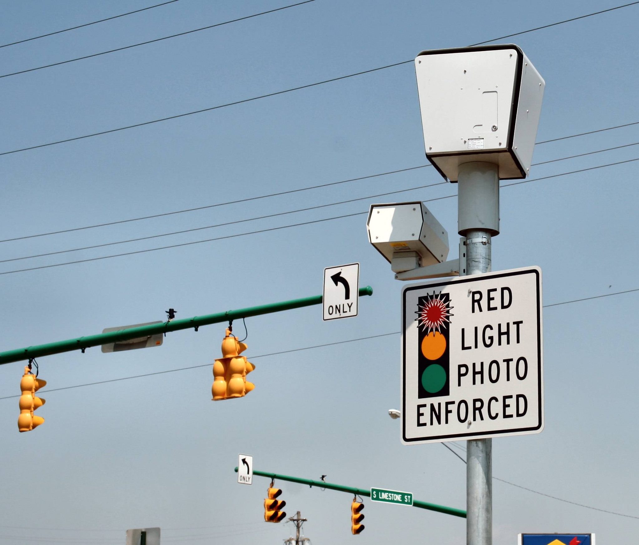 How To Handle A Beverly Hills Red Light Camera Ticket Laura Clery